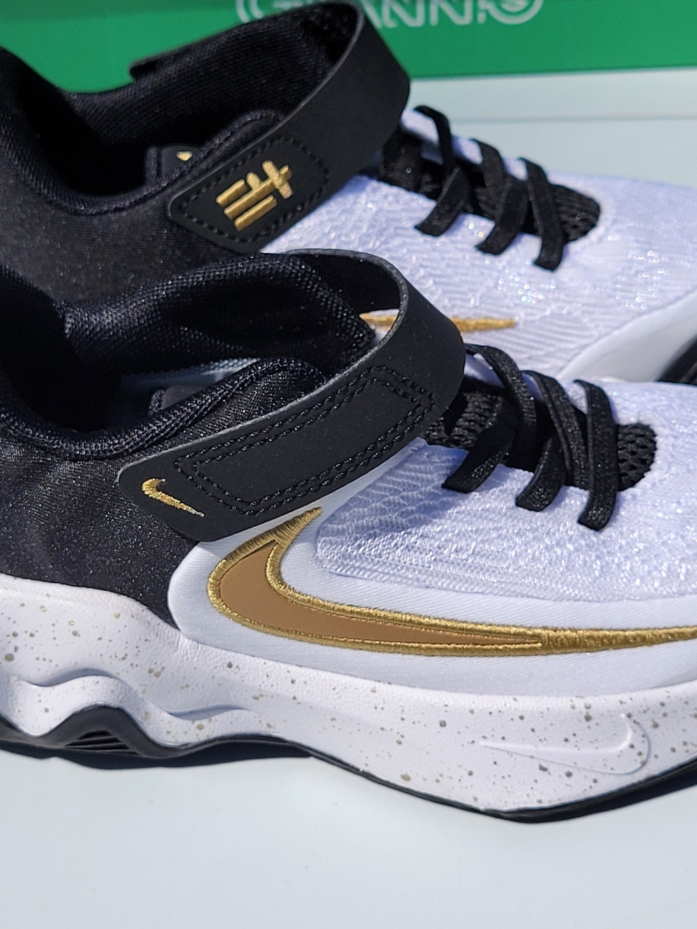 KIDS 12C NIKE GIANNIS IMMORTALITY 4 SNEAKER BASKETBALL SHOE – WHITE/ GOLD– NIB - Picture 7 of 7
